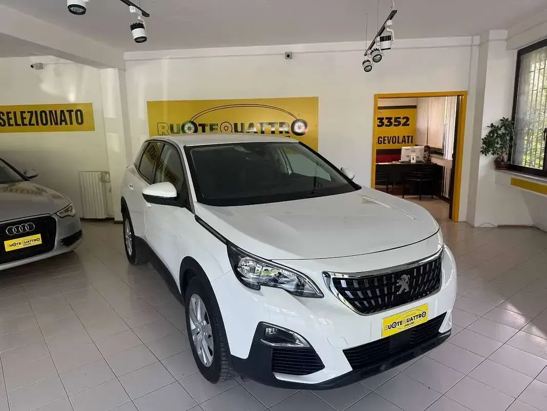 Usata Peugeot 3008 Allure 131 CV (96 kW) 2018 Bianco SUV