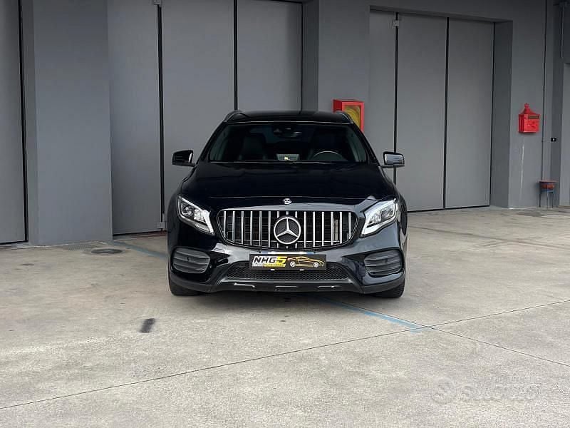 Usata Mercedes GLA220 Premium 177 CV (130 kW) 2018 Nero SUV