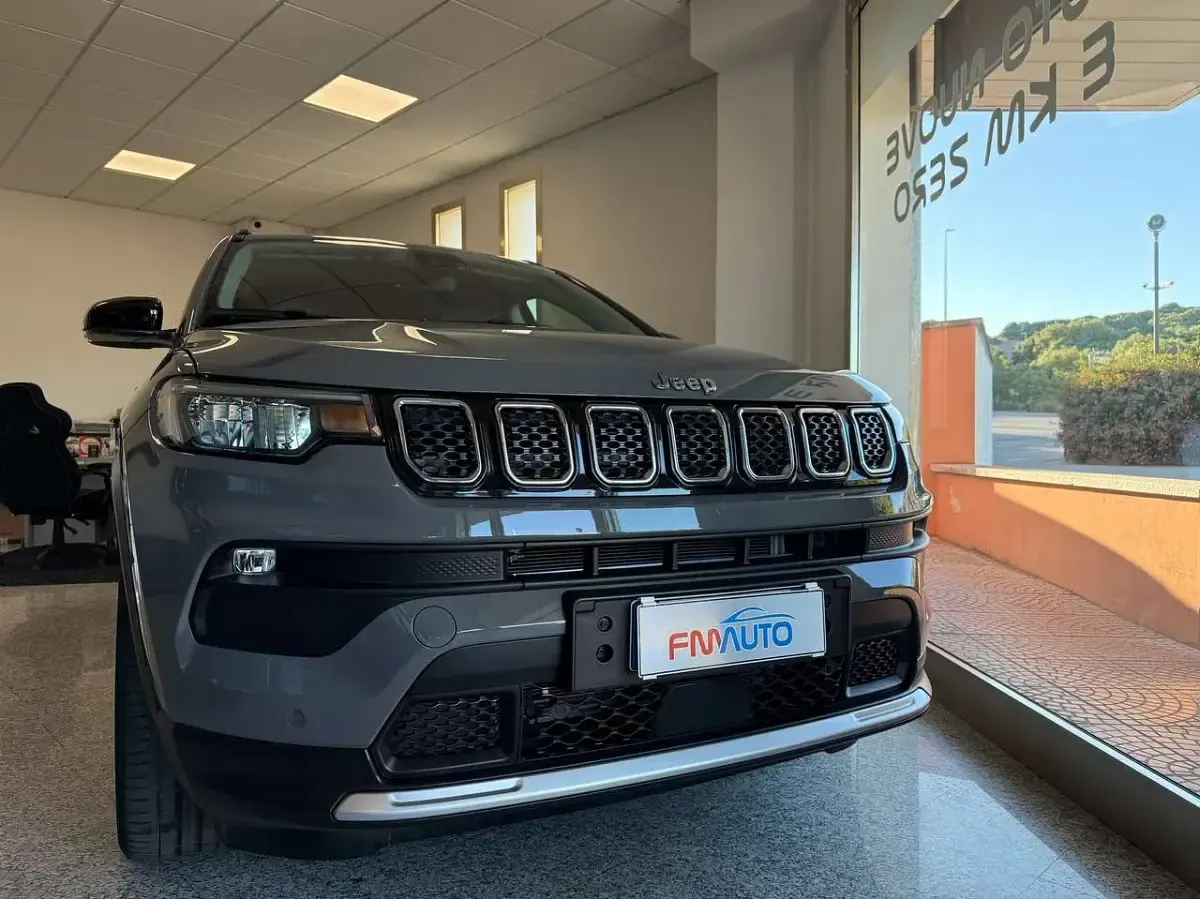 Usata Jeep Compass 131 CV (96 kW) 2021 Grigio SUV