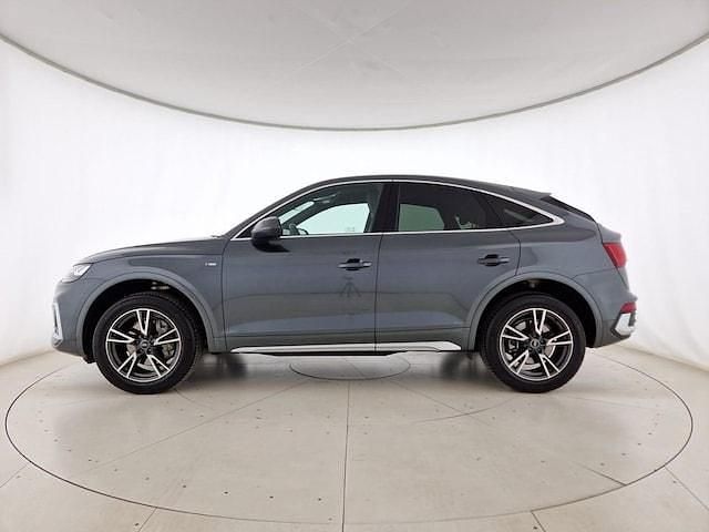 Usata Audi Q5 Sportback S-Line 204 CV (150 kW) 2024 Grigio daytona perla SUV