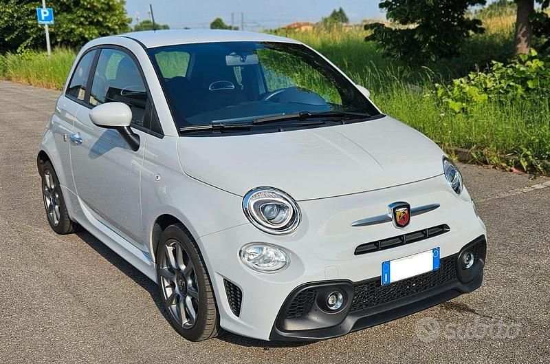 Usata Abarth 595 145 CV (106 kW) 2022 Grigio Berlina