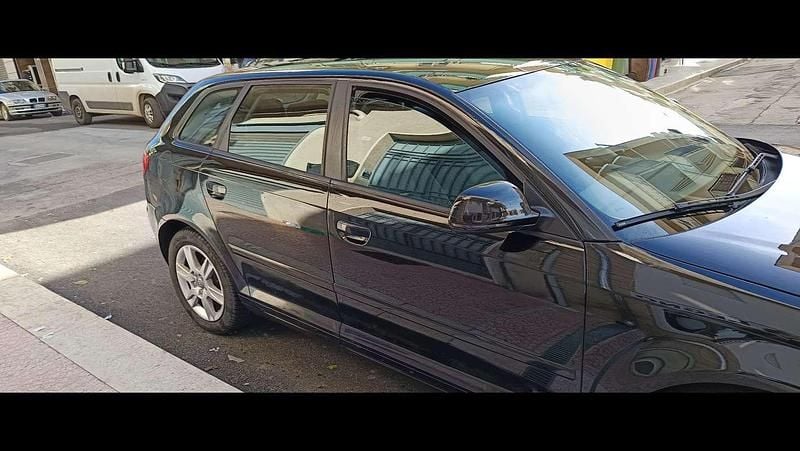 Usata Audi A3 Young 90 CV (66 kW) 2010 Berlina