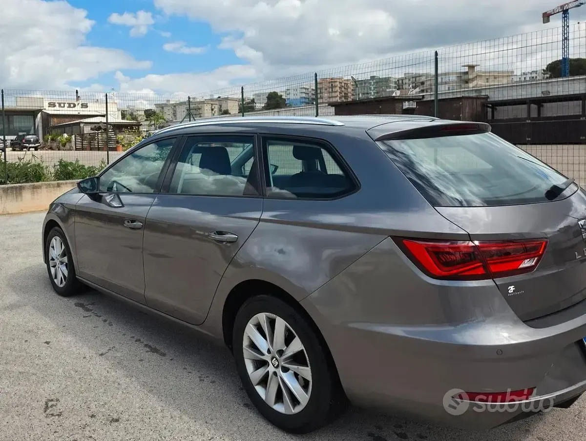 Usata Seat Leon ST Style 115 CV (84 kW) 2018 Grigio Station wagon