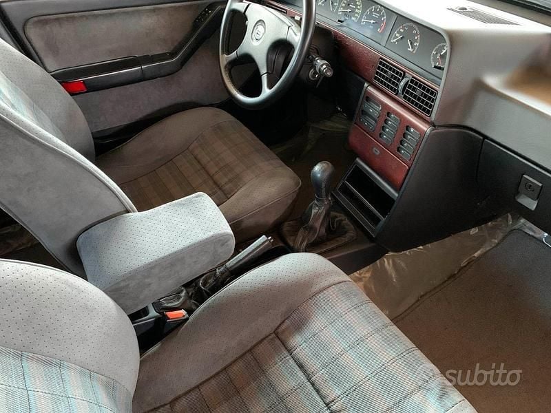 Usata Lancia Dedra 1993 Nero Berlina
