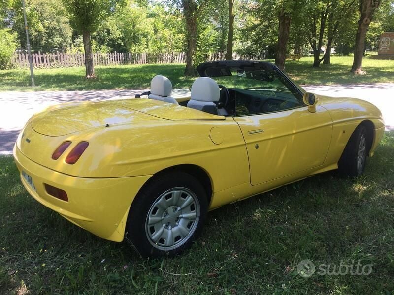 Usata Fiat Barchetta 131 CV (96 kW) 1997 Giallo Cabrio