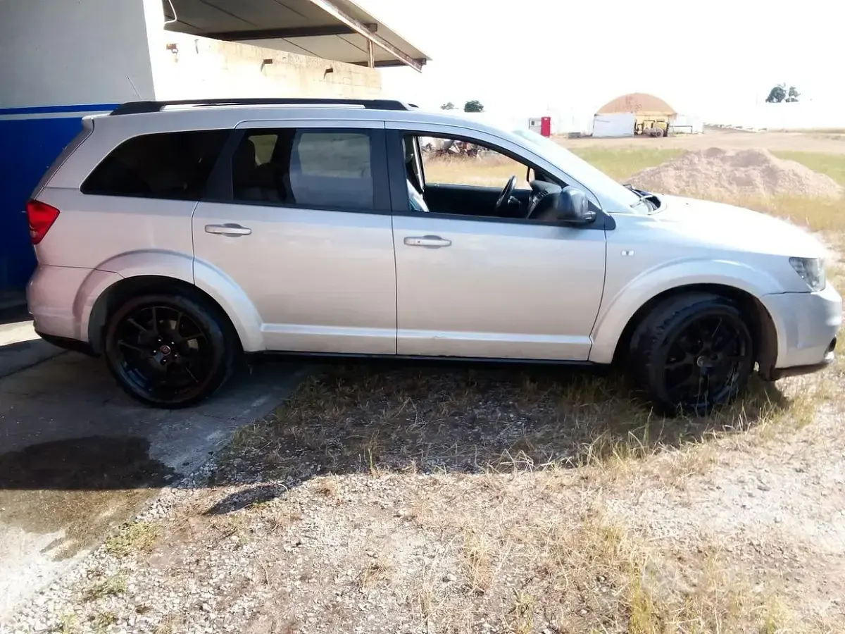 Usata Fiat Freemont Black Code 170 CV (125 kW) 2014 Grigio SUV