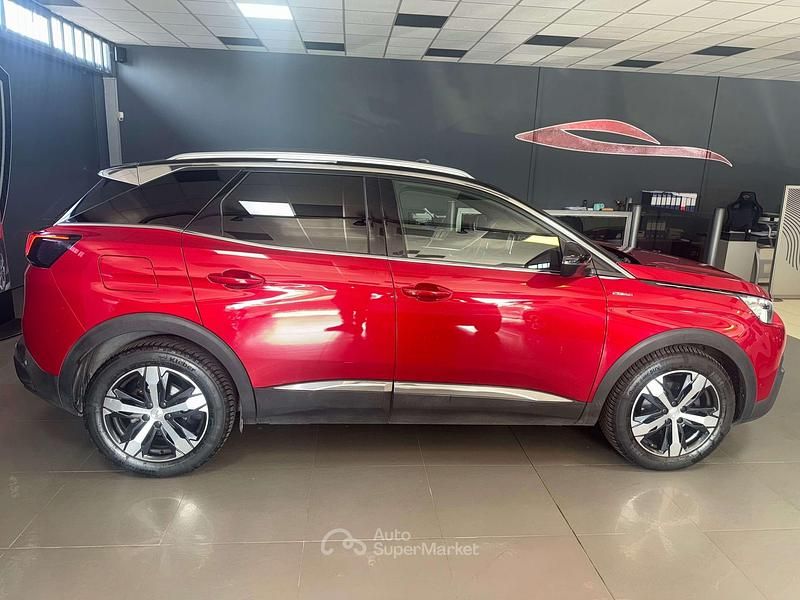 Usata Peugeot 3008 GT-line 120 CV (88 kW) 2018 Rosso SUV