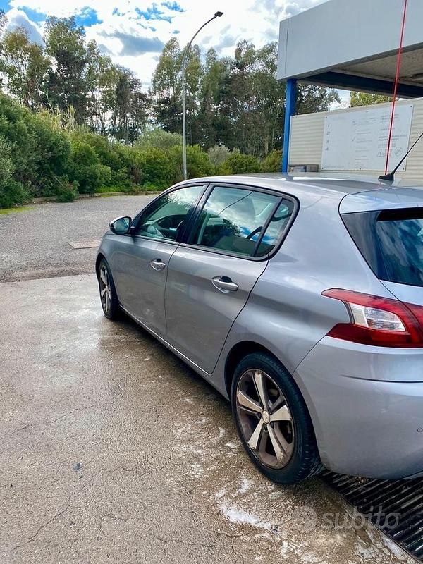 Usata Peugeot 308 92 CV (67 kW) 2016 Grigio Berlina