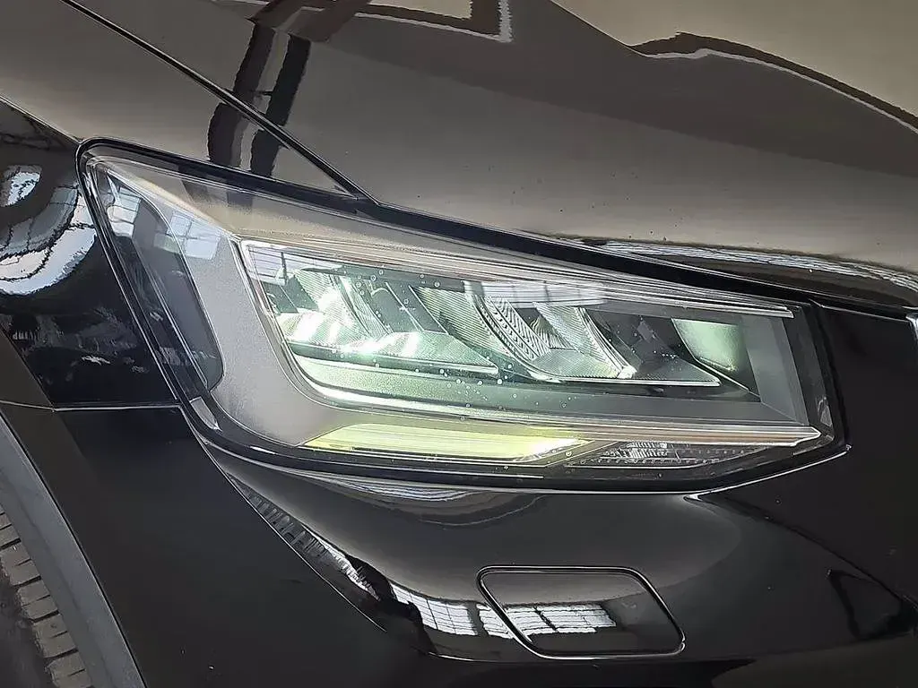 Usata Audi Q2 Business 116 CV (85 kW) 2024 Nero brillante SUV