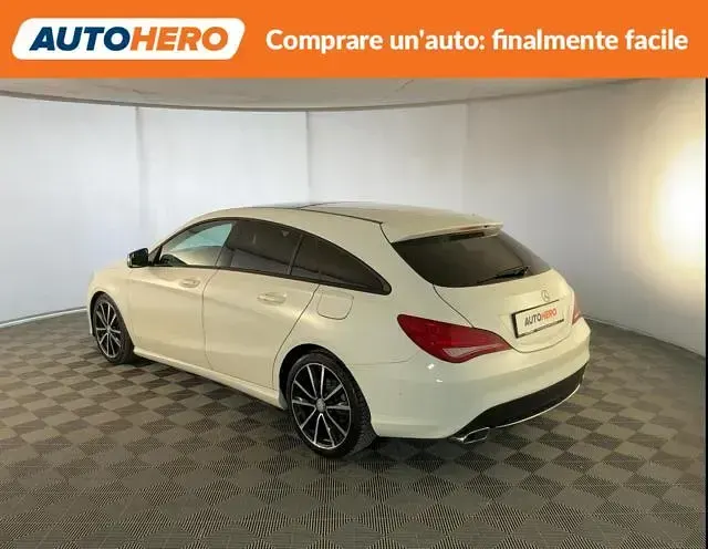 Usata Mercedes CLA200 2015 Bianco Coupé