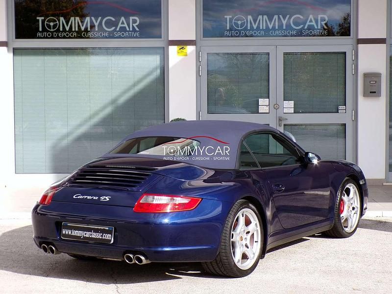 Usata Porsche 997 355 CV (261 kW) 2006 Blue lapis metallic Cabrio