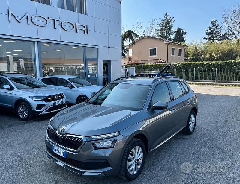 Usata Skoda Kamiq Ambition 95 CV (69 kW) 2022 Grigio graphite metallizzato SUV