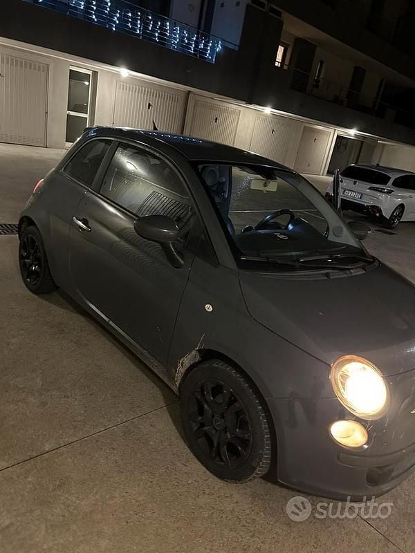 Grigio Usata 2010 Fiat 500 Due volumi | 6000 € (Cara) - Immagine 1/4