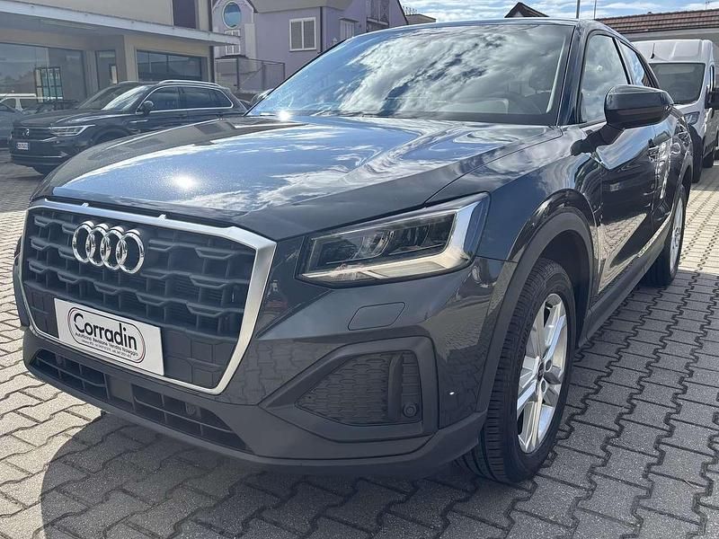 Usata Audi Q2 Business 150 CV (110 kW) 2022 Grigio medio metallizzato SUV