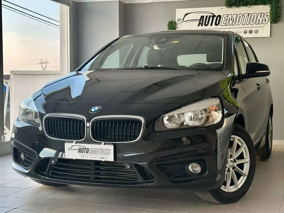 Usata BMW 218 Active Tourer 150 CV (110 kW) 2017 Nero Monovolume