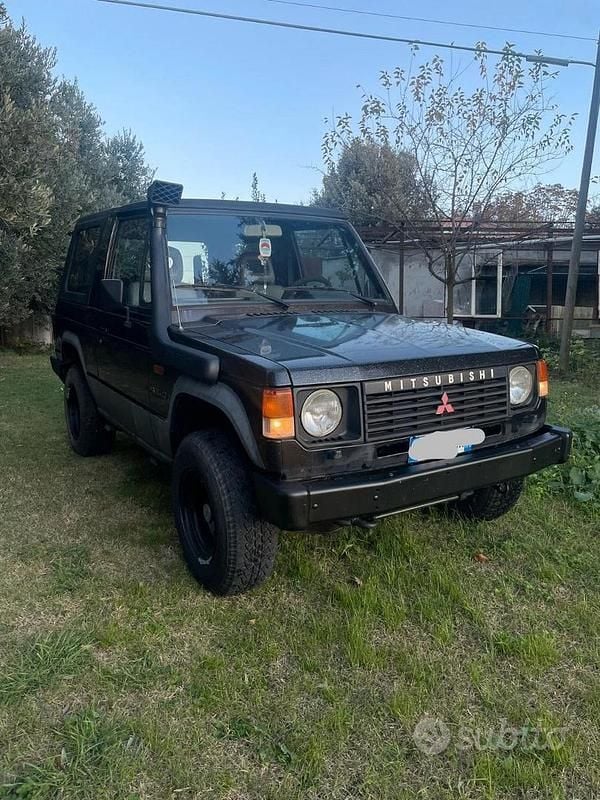 Usata Mitsubishi Pajero Top 1988 Nero SUV