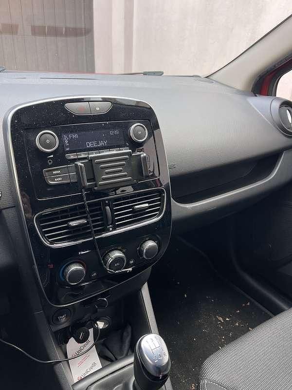 Usata Renault Clio IV Life 90 CV (66 kW) 2018 Berlina