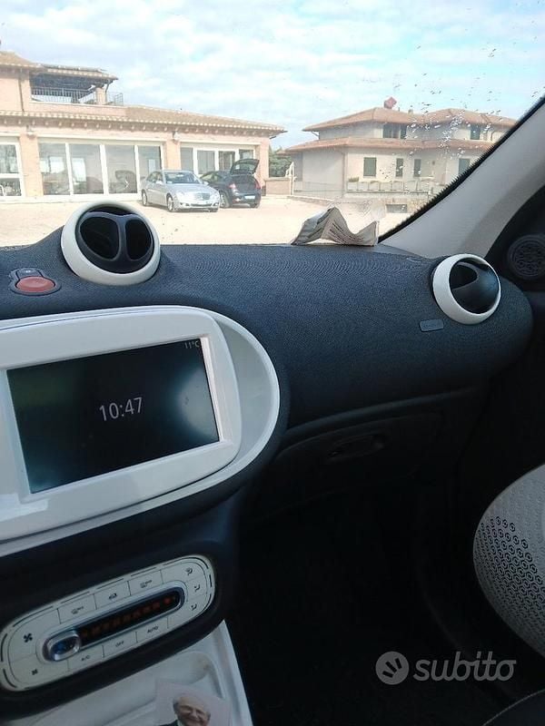 Begagnad Smart ForFour 2015 Grå Halvkombi