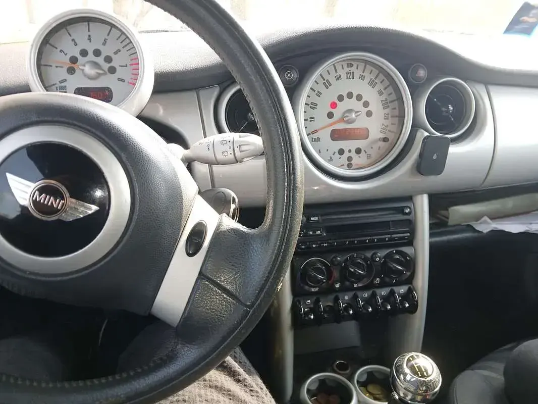 Usata Mini ONE 90 CV (66 kW) 2003 Utilitaria