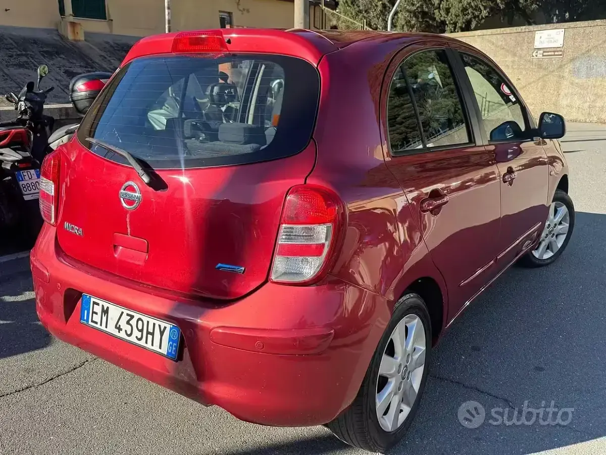 Usata Nissan Micra 80 CV (58 kW) 2012 Rosso Utilitaria