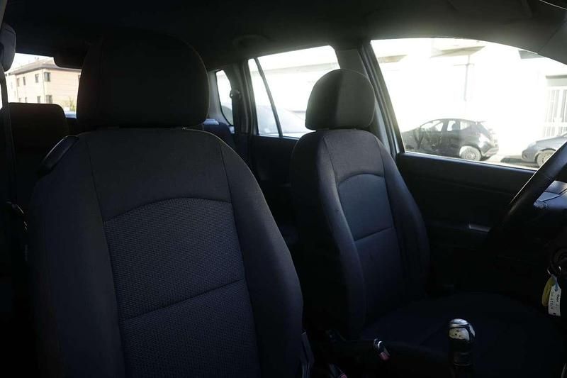 Usata Mazda 2 Style 68 CV (50 kW) 2006 Argento Monovolume