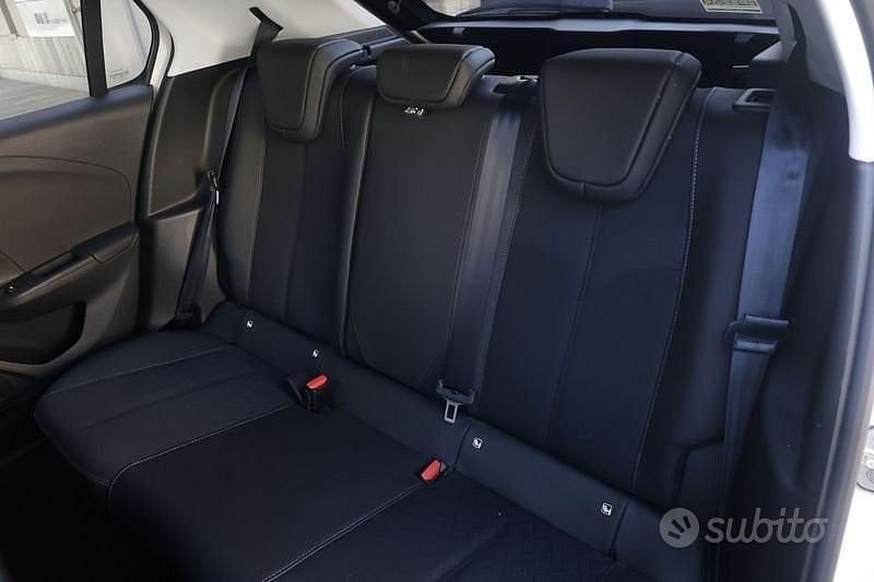 Usata Opel Corsa Elegance 101 CV (74 kW) 2021 Bianco Utilitaria