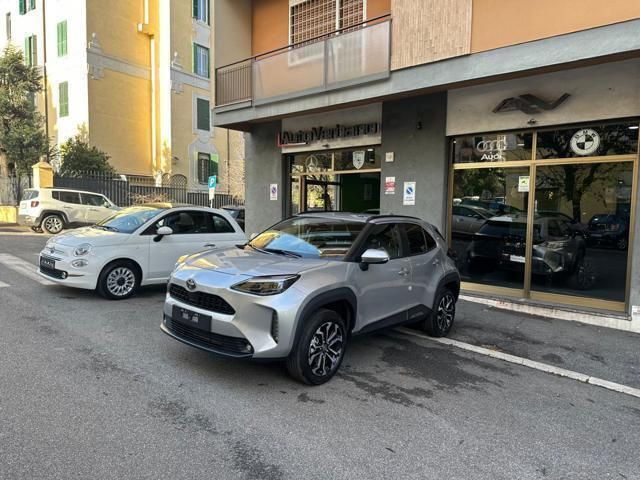 Grigio metallizzato Usata 2024 Toyota Yaris Hybrid | 26.470 € (Ottimo prezzo) - Immagine 1/1