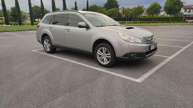 Usata Subaru Outback Trend 150 CV (110 kW) 2012 Station wagon