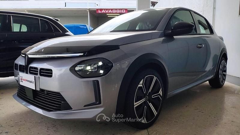 Oro Usata 2024 Lancia Ypsilon Utilitaria | 17.900 € (Super prezzo) - Immagine 1/4