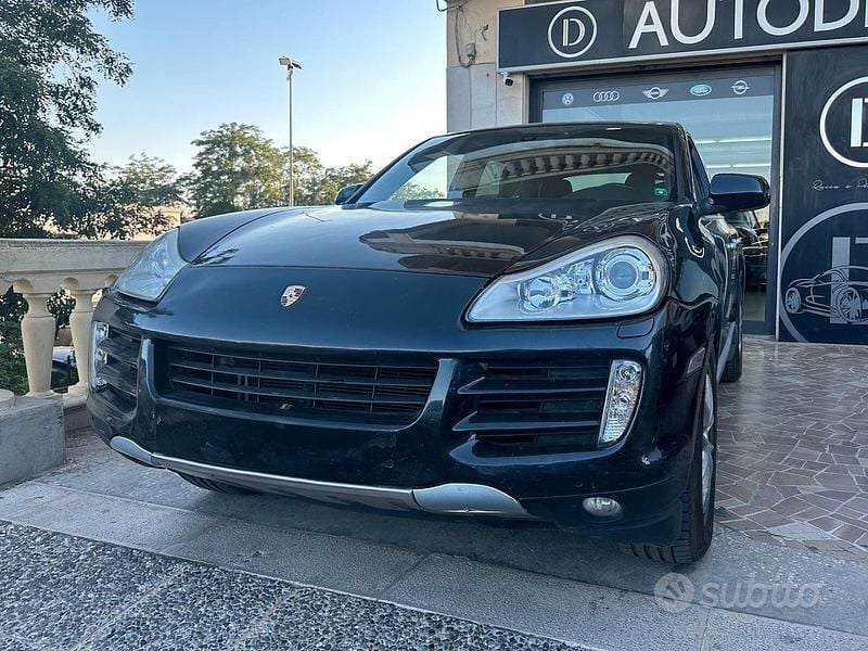 Usata Porsche Cayenne 239 CV (175 kW) 2010 Nero SUV