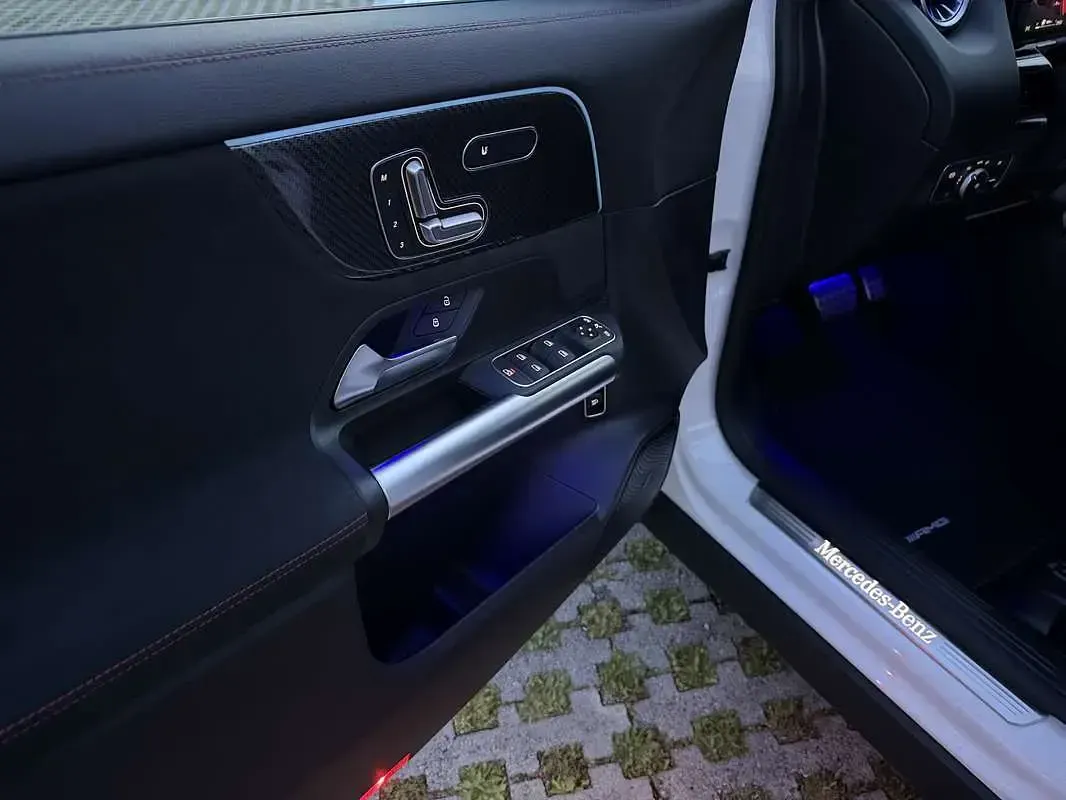 Usata Mercedes GLA200 Premium 150 CV (110 kW) 2024 SUV