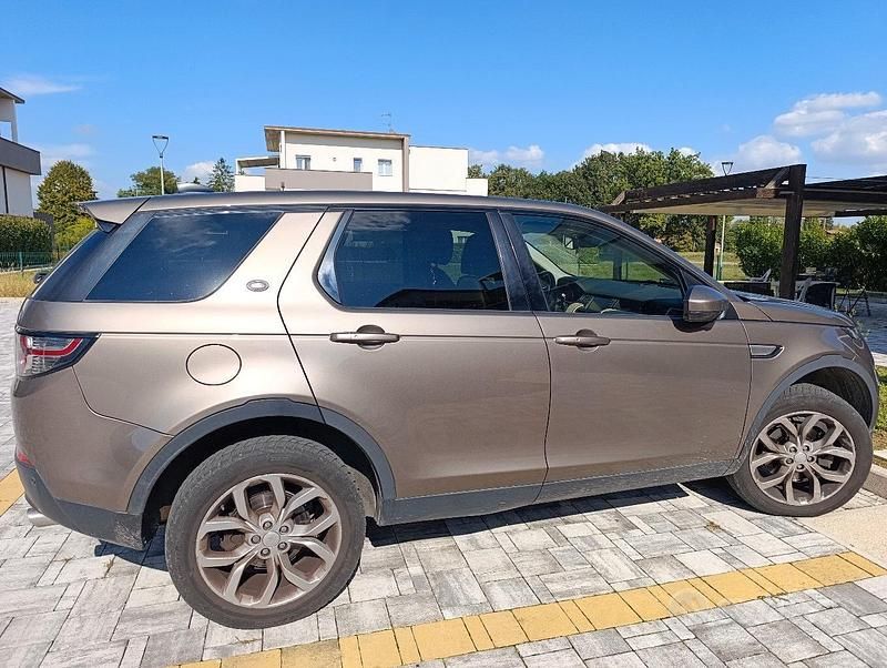 Usata Land Rover Discovery Sport HSE 150 CV (110 kW) 2019 Marrone SUV