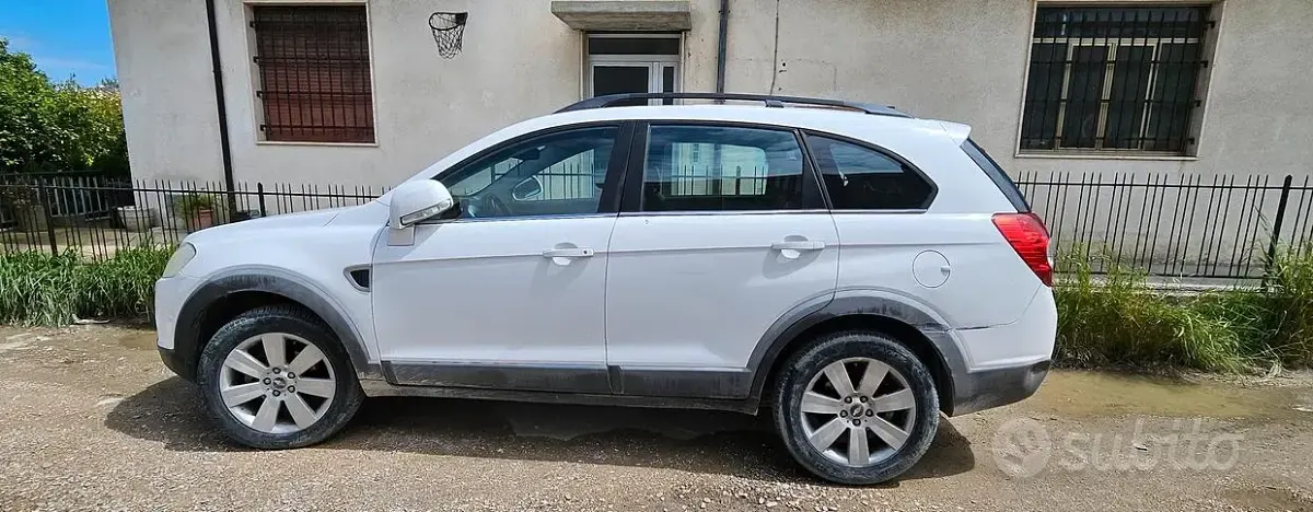 Usata Chevrolet Captiva 2008 Bianco SUV