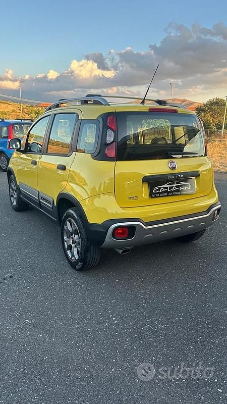 Usata Fiat Panda Cross Cross 80 CV (58 kW) 2015 Giallo Utilitaria