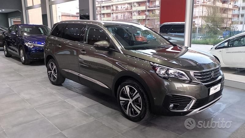 Usata Peugeot 5008 Allure 131 CV (96 kW) 2019 Grigio SUV