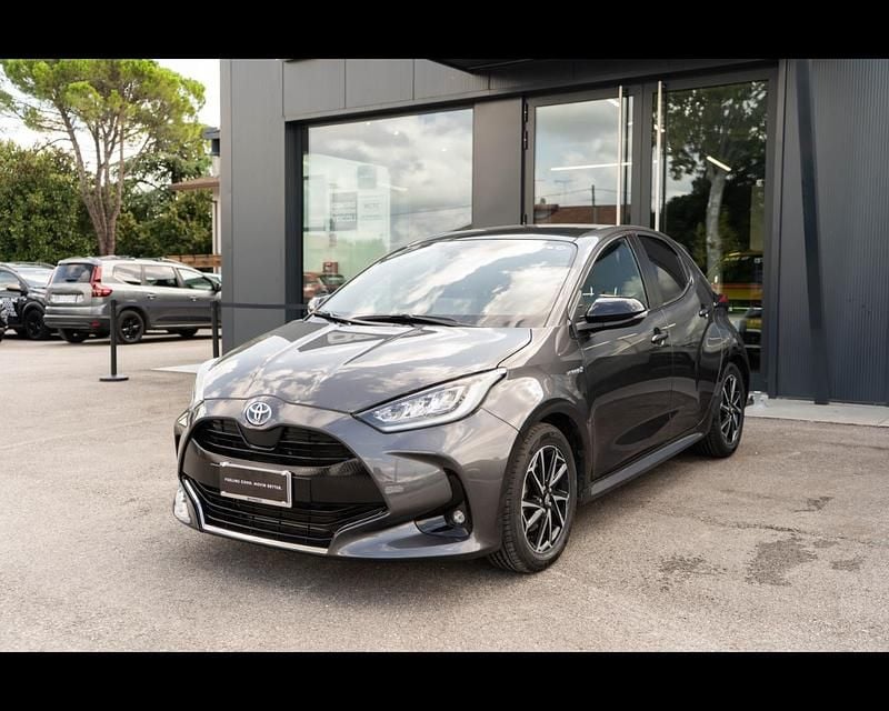 Usata Toyota Yaris Hybrid Business Edition 116 CV (85 kW) 2021 Antracite Berlina