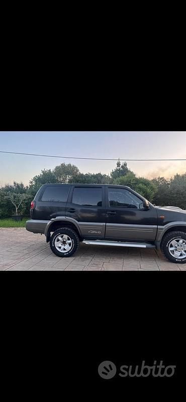 Gebraucht Nissan Terrano 154 PS (113 kW) 2004 Schwarz SUV