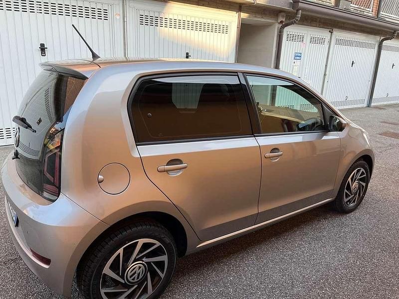 Usata VW up! Move 60 CV (44 kW) 2019 Argento Utilitaria