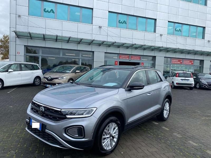 Usata VW T-Roc Life 150 CV (110 kW) 2024 Antracite(met.) SUV