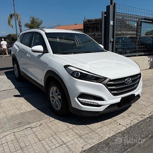 Usata Hyundai Tucson Edition 116 CV (85 kW) 2018 Bianco SUV