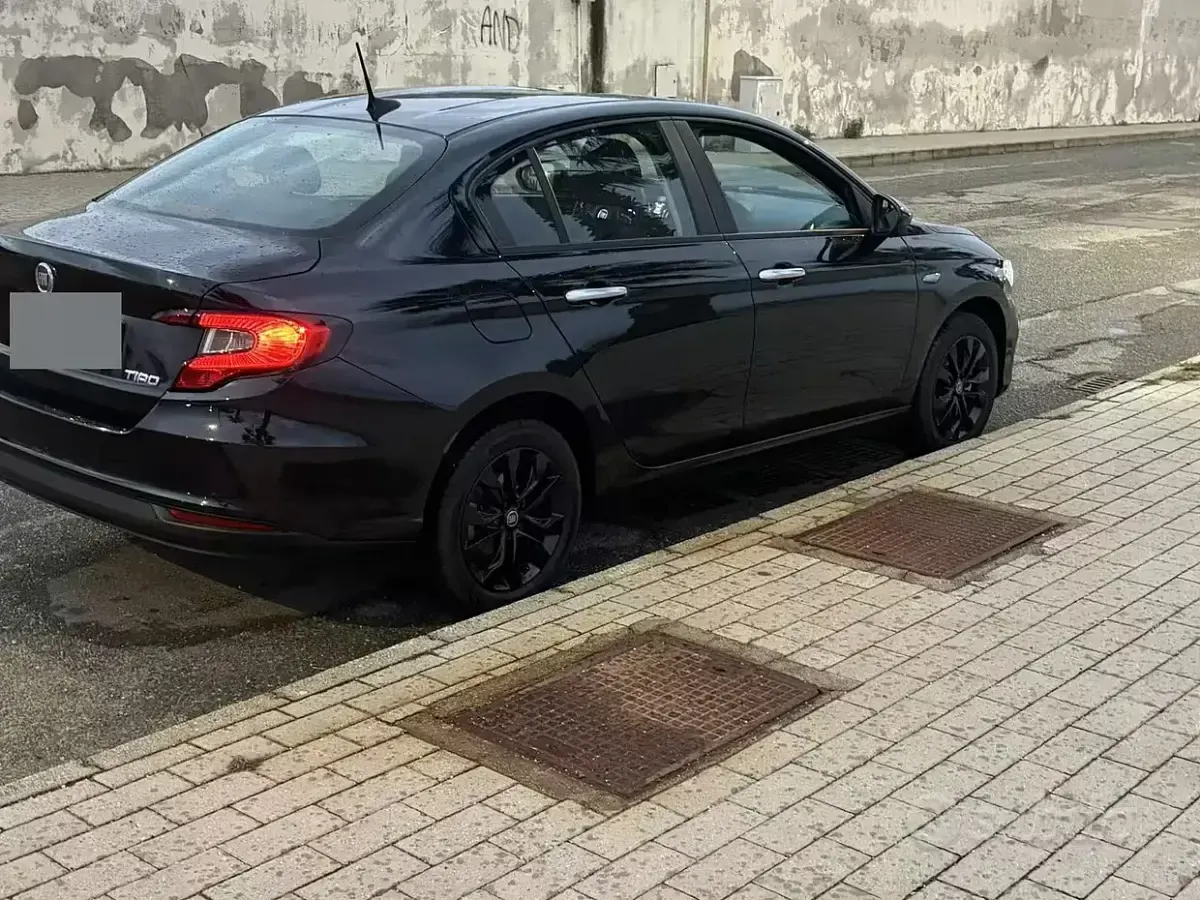 Usata Fiat Tipo 131 CV (96 kW) 2025 Nero Berlina