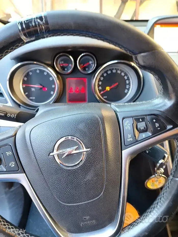 Usata Opel Mokka 140 CV (102 kW) 2016 Bianco SUV