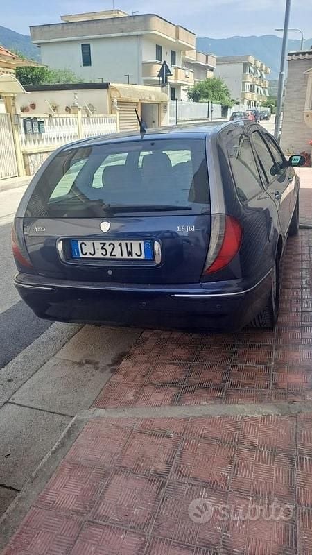 Usata Lancia Lybra 116 CV (85 kW) 2003 Blu Station wagon