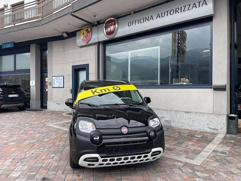 Nuova Fiat Panda Cross Cross 69 CV (50 kW) 2025 Nero Utilitaria