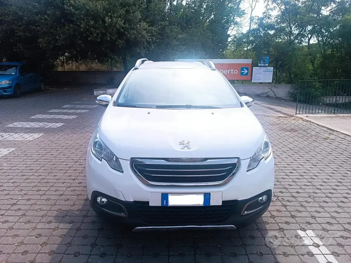 Usata Peugeot 2008 Allure 110 CV (80 kW) 2016 Bianco SUV