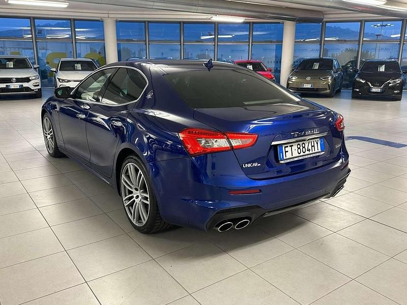 Usata Maserati Ghibli GranLusso 275 CV (202 kW) 2019 Blu/azzurro Coupé