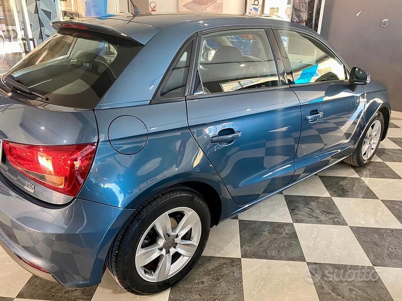 Usata Audi A1 Design 90 CV (66 kW) 2015 Blu Utilitaria