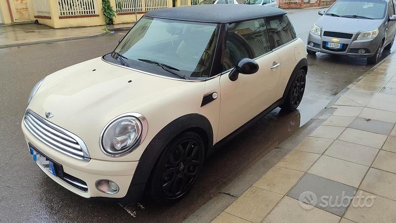 Usata Mini Cooper 109 CV (80 kW) 2008 Bianco Utilitaria