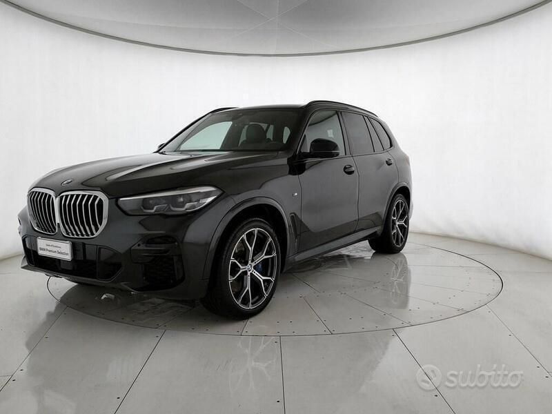 Blu Usata 2022 BMW X5 M Sport SUV | 47.900 € (Buon prezzo) - Immagine 1/4