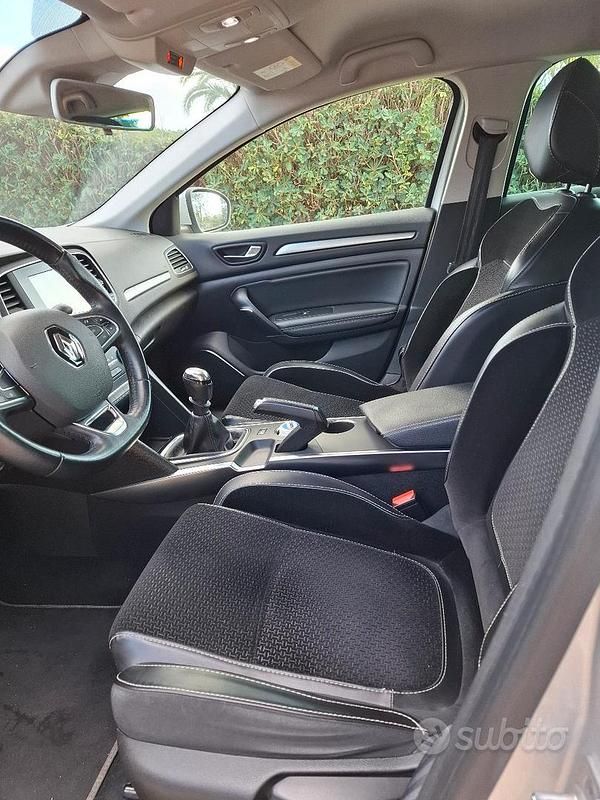 Usata Renault Mégane GrandTour Intens 2017 Grigio Station wagon